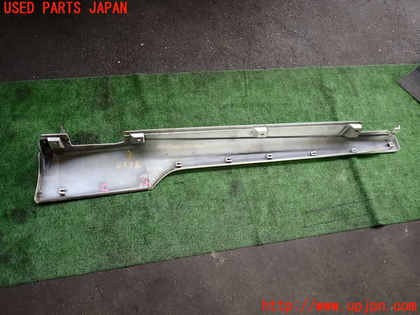 2UPJ-33551390]CR-Z(ZF1)右サイドステップ ジャンク_m0004.jpg