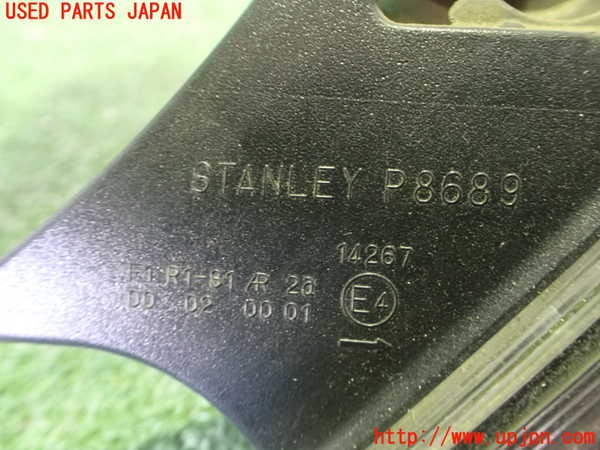 2UPJ-33551530]CR-Z(ZF1)右テールランプ 中古_m0002.jpg