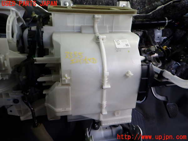 2UPJ-33556081]CR-Z(ZF1)エバポレーター1 中古_m0001.jpg