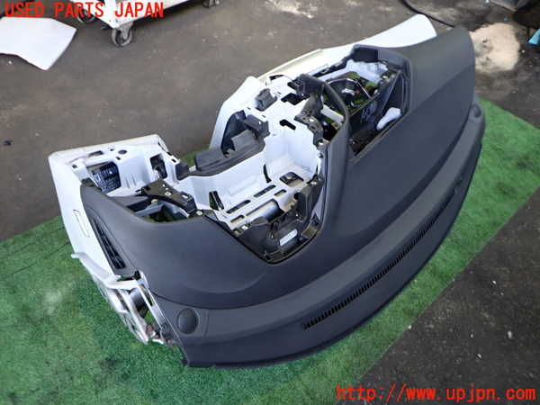2UPJ-33557505]CR-Z(ZF1)ダッシュボード 中古_m0002.jpg
