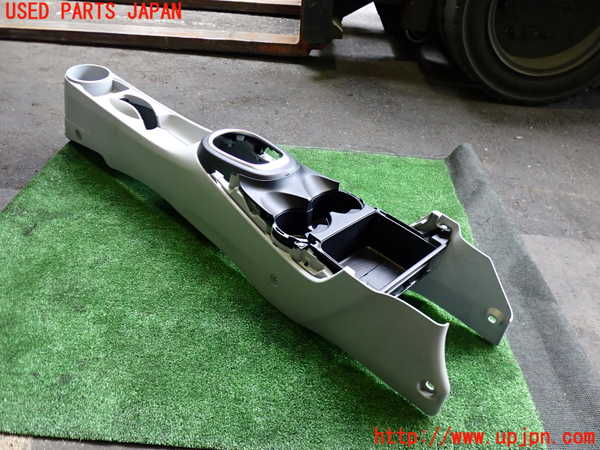 2UPJ-33557540]CR-Z(ZF1)センターコンソール 中古_m0001.jpg