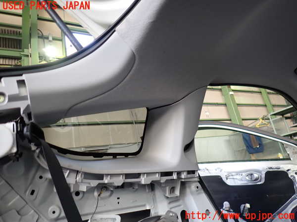 2UPJ-33557680]CR-Z(ZF1)左リアピラートリム 中古_m0001.jpg