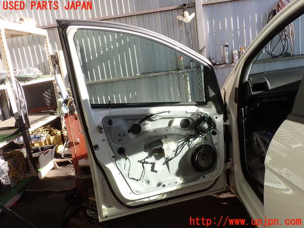 2UPJ-33561260]ベンツ A180(169032)(169)左前ドア 中古(43R-001582 M324)_m0004.jpg