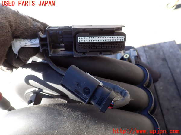 2UPJ-33562010]ベンツ A180(169032)(169)エンジン 266 中古_m0003.jpg