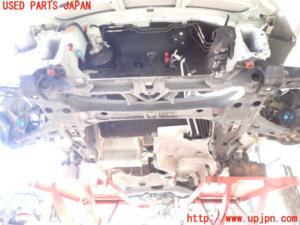 2UPJ-33565285]ベンツ A180(169032)(169)フロントメンバー 中古_m0001.jpg