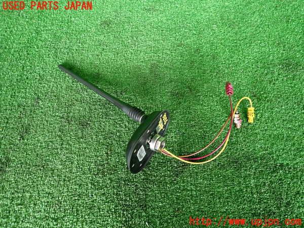 2UPJ-33566550]ベンツ A180(169032)(169)アンテナ 中古_m0002.jpg