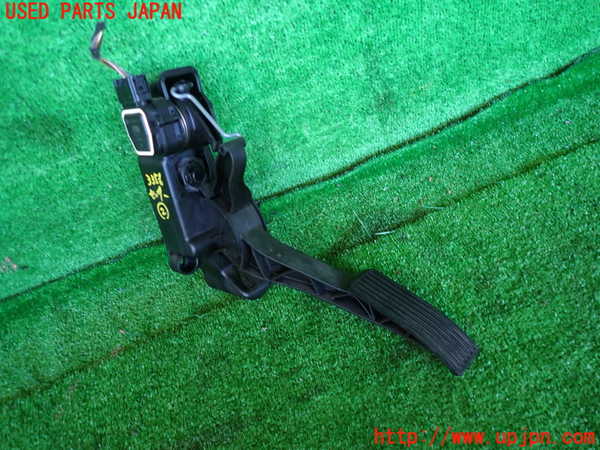 2UPJ-33566382]ベンツ A180(169032)(169)センサー2 中古_m0001.jpg