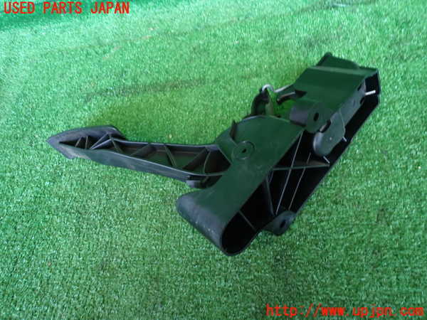 2UPJ-33566382]ベンツ A180(169032)(169)センサー2 中古_m0002.jpg