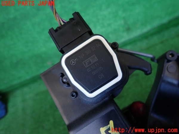 2UPJ-33566382]ベンツ A180(169032)(169)センサー2 中古_m0003.jpg