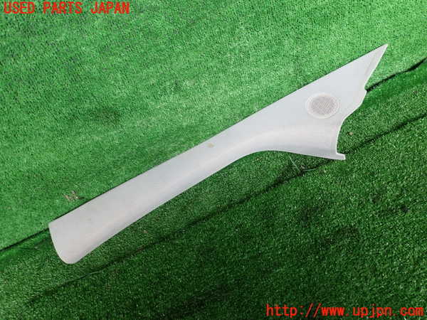 2UPJ-33567660]ベンツ A180(169032)(169)左フロントピラートリム 中古_m0001.jpg