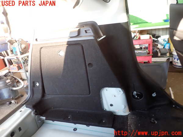2UPJ-33567680]ベンツ A180(169032)(169)左リアピラートリム 中古_m0003.jpg