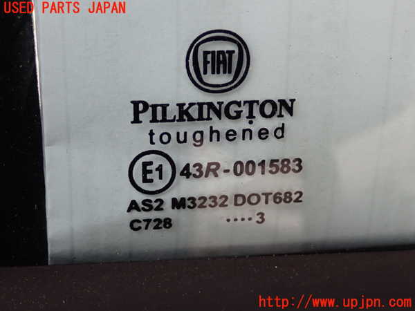 2UPJ-33571230]フィアット・500(31209)右ドア 中古 PILKINGTON M3232 43R-001583_m0002.jpg