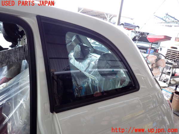 2UPJ-33571382]フィアット・500(31209)左クォーターガラス 中古 PILKINGTON M3232 43R-001583_m0002.jpg