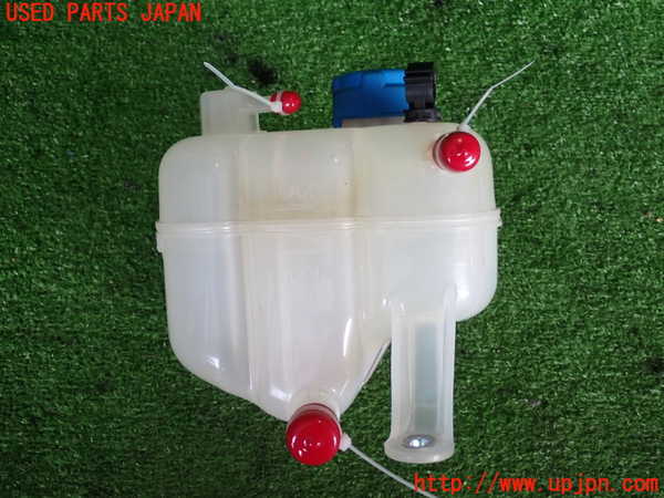 2UPJ-33572410]フィアット・500(31209)ラジエータータンク 中古_m0002.jpg
