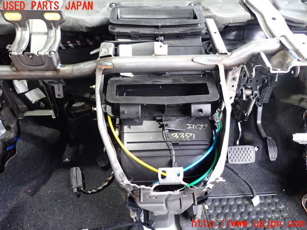 2UPJ-33576081]フィアット・500(31209)エバポレーター1 中古_m0001.jpg