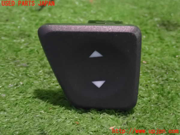 2UPJ-33576245]フィアット・500(31209)左パワーウィンドウスイッチ 中古_m0001.jpg