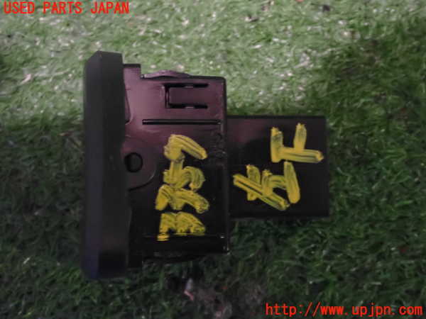 2UPJ-33576245]フィアット・500(31209)左パワーウィンドウスイッチ 中古_m0002.jpg