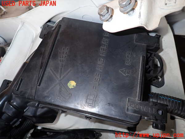 2UPJ-33576741]フィアット・500(31209)ヒューズボックス1 中古_m0002.jpg