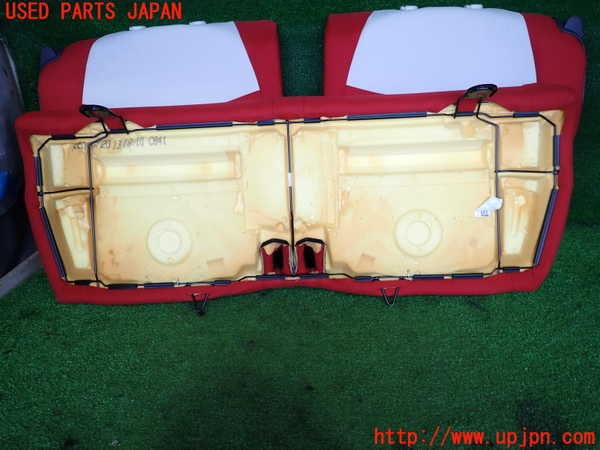 2UPJ-33577385]フィアット・500(31209)リアシート 中古_m0003.jpg