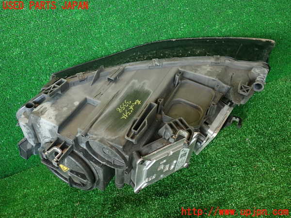 2UPJ-33581130]アウディ・A4(8KCDN)右ヘッドライト HID 中古_m0004.jpg