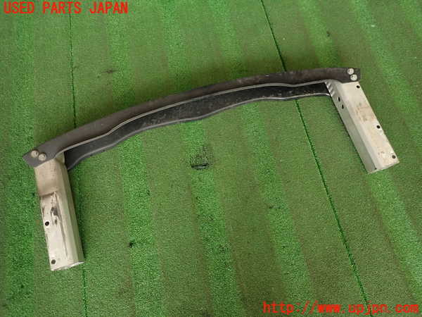 2UPJ-33581614]アウディ・A4(8KCDN)リアバンパーホースメント 中古_m0002.jpg