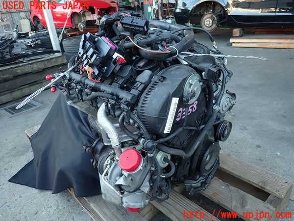 2UPJ-33582010]アウディ・A4(8KCDN)エンジン CDNB 中古_m0001.jpg