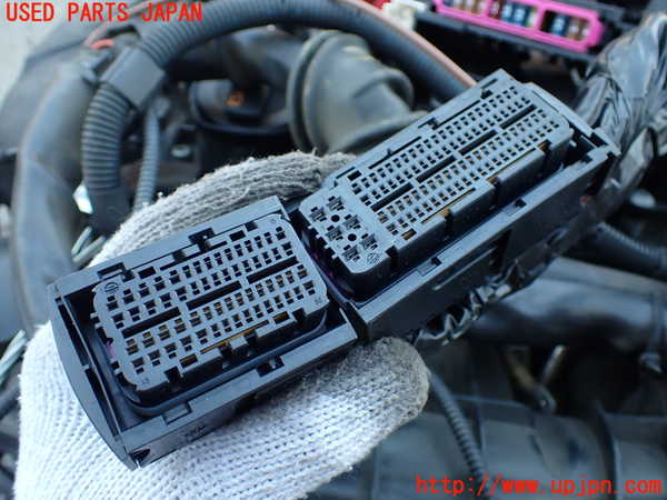 2UPJ-33582010]アウディ・A4(8KCDN)エンジン CDNB 中古_m0003.jpg