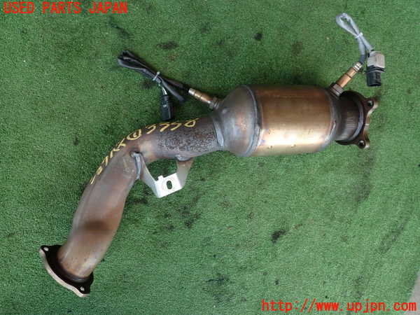2UPJ-33582661]アウディ・A4(8KCDN)触媒1 中古_m0001.jpg