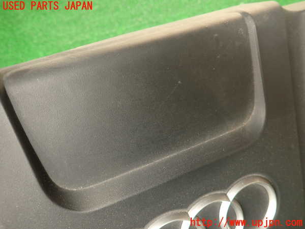 2UPJ-33582160]アウディ・A4(8KCDN)エンジンアッパーカバー 中古_m0002.jpg