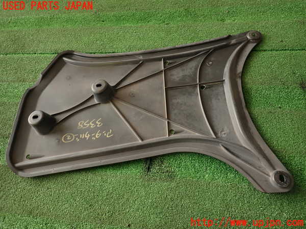 2UPJ-33581722]アウディ・A4(8KCDN)アンダーカバー2 中古_m0003.jpg