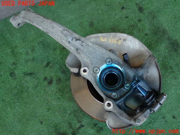 2UPJ-33584295]アウディ・A4(8KCDN)左フロントナックルハブ 中古_m0002.jpg