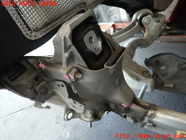 2UPJ-33585285]アウディ・A4(8KCDN)フロントメンバー 中古_m0004.jpg