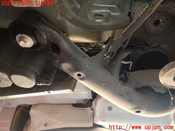 2UPJ-33585295]アウディ・A4(8KCDN)リアメンバー 中古_m0003.jpg