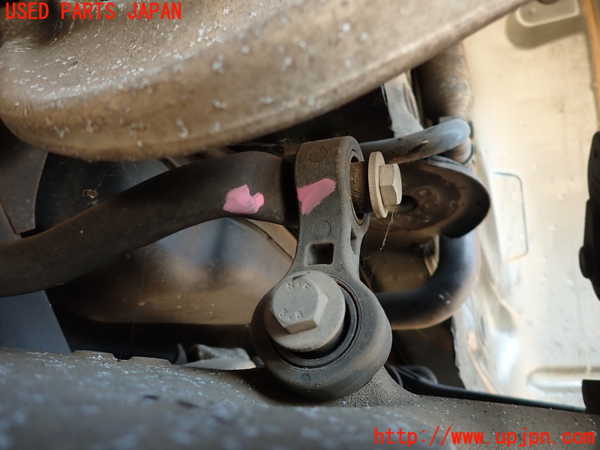 2UPJ-33585445]アウディ・A4(8KCDN)リアスタビライザー 中古_m0002.jpg