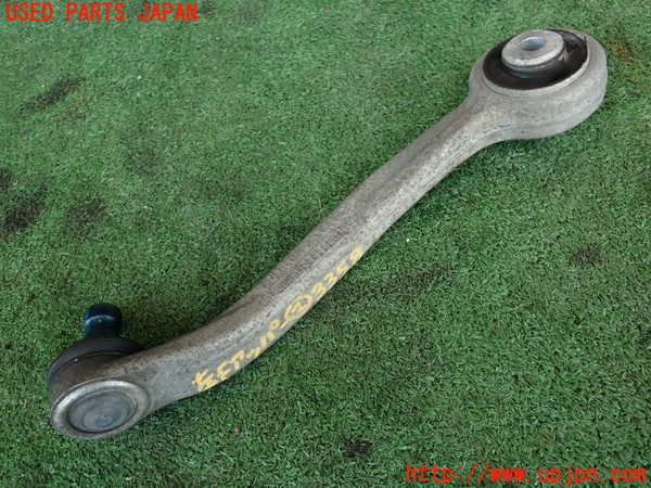 2UPJ-33585137]アウディ・A4(8KCDN)左フロントアッパーアーム2 中古_m0001.jpg