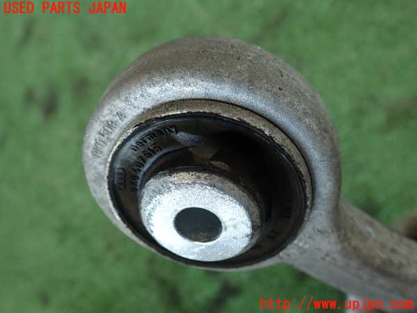 2UPJ-33585137]アウディ・A4(8KCDN)左フロントアッパーアーム2 中古_m0003.jpg