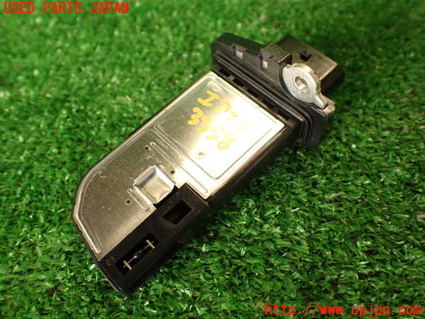 2UPJ-33586320]アウディ・A4(8KCDN)エアフロメーター 中古_m0001.jpg