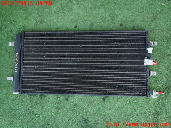 2UPJ-33586031]アウディ・A4(8KCDN)エアコンコンデンサー1 中古_m0001.jpg