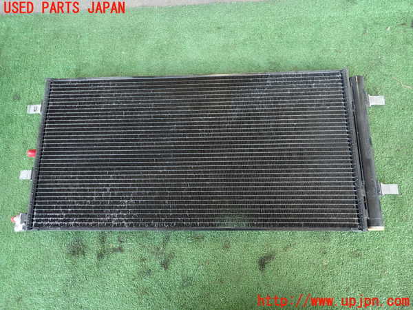2UPJ-33586031]アウディ・A4(8KCDN)エアコンコンデンサー1 中古_m0003.jpg