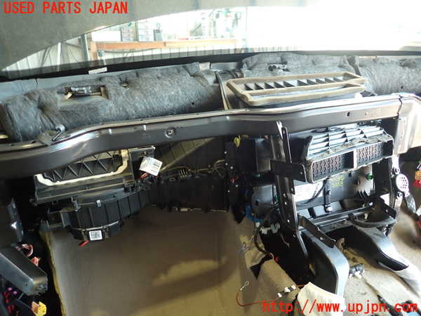 2UPJ-33586081]アウディ・A4(8KCDN)エバポレーター1 中古_m0001.jpg