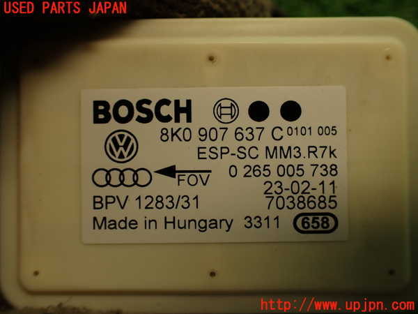 2UPJ-33586381]アウディ・A4(8KCDN)センサー1 中古_m0004.jpg