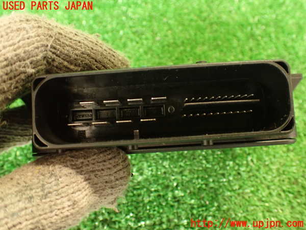 2UPJ-33586147]アウディ・A4(8KCDN)コンピューター2 (パーキングブレーキコントロール) 中古_m0003.jpg