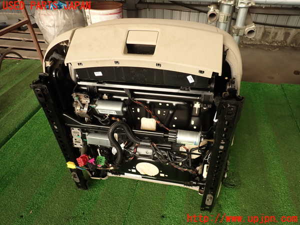 2UPJ-33587035]アウディ・A4(8KCDN)運転席シート 中古_m0005.jpg