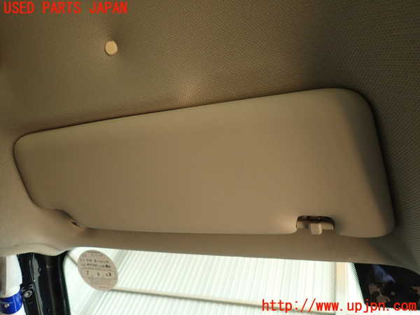 2UPJ-33587630]アウディ・A4(8KCDN)室内サンバイザー左側 中古_m0001.jpg