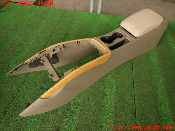 2UPJ-33587540]アウディ・A4(8KCDN)センターコンソール (ジャンク品) 中古_m0002.jpg