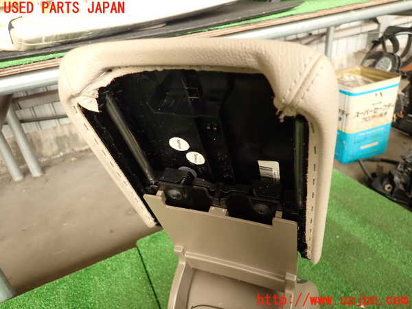 2UPJ-33587540]アウディ・A4(8KCDN)センターコンソール (ジャンク品) 中古_m0004.jpg