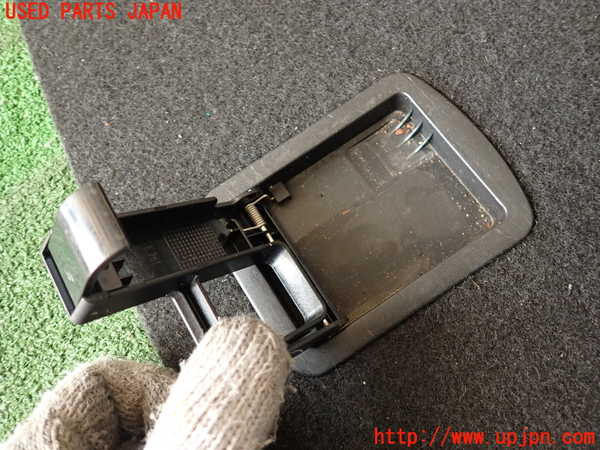 2UPJ-33587771]アウディ・A4(8KCDN)ラゲッジトレイ1 中古_m0003.jpg