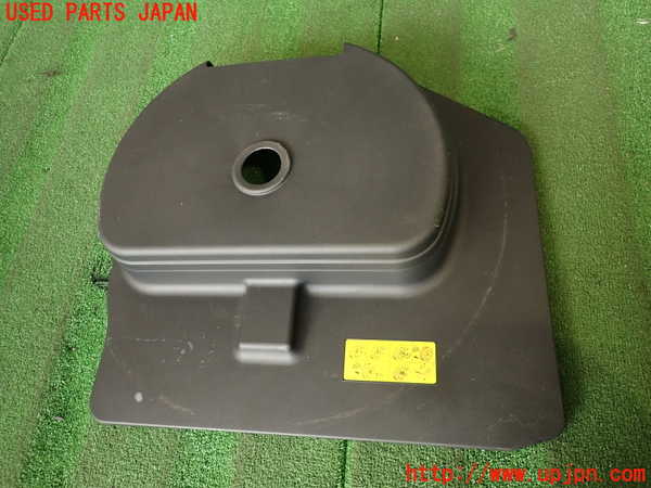 2UPJ-33587772]アウディ・A4(8KCDN)ラゲッジトレイ2 中古_m0004.jpg