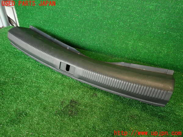 2UPJ-33587693]アウディ・A4(8KCDN)内装トリム類3 中古_m0004.jpg