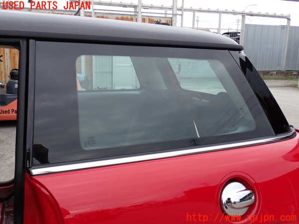 2UPJ-33591382]BMW ミニ(MINI)クーパーS(SV16)左クォーターガラス (43R-001057) 中古 (R56)_m0001.jpg